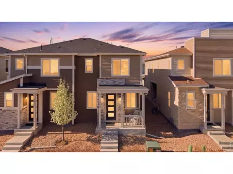 5330 Spalding Pl, Longmont, CO 80504