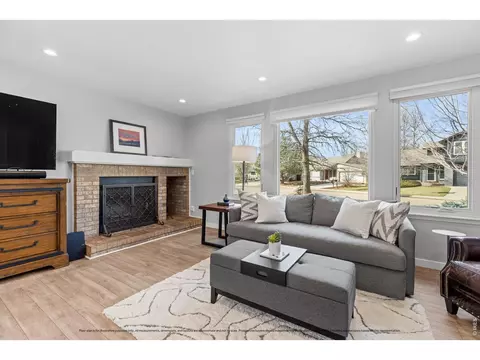 Living - 3868 Campo Ct, Boulder, CO 80301 photo 3 of 3