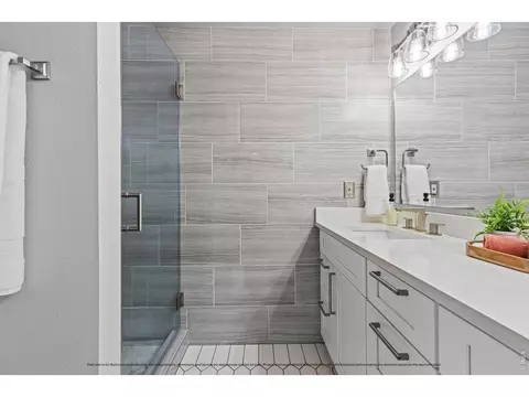 Bath - 3868 Campo Ct, Boulder, CO 80301 photo 1 of 3