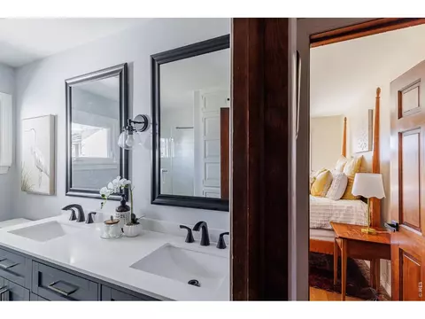 Bath - 404 Wewoka Dr, Boulder, CO 80303 photo 1 of 3