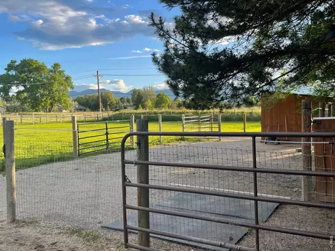 Exterior - 404 Wewoka Dr, Boulder, CO 80303 photo 8 of 16