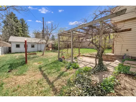 Exterior - 1084 Grant Pl, Boulder, CO 80302 photo 3 of 3