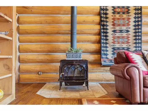 Living - 470 Big John Rd, Lyons, CO 80540 photo 3 of 7
