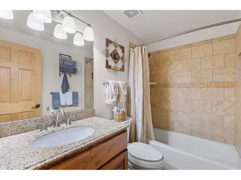 Bath - 470 Big John Rd, Lyons, CO 80540 photo 3 of 3