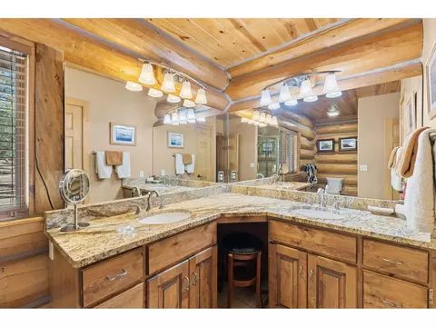 Bath - 470 Big John Rd, Lyons, CO 80540 photo 1 of 3