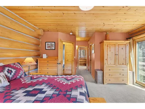 Bedroom - 470 Big John Rd, Lyons, CO 80540 photo 2 of 5
