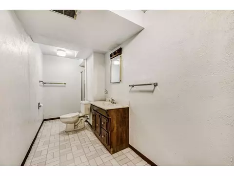 Bath - 5465 La Plata Cir, Boulder, CO 80301 photo 3 of 3