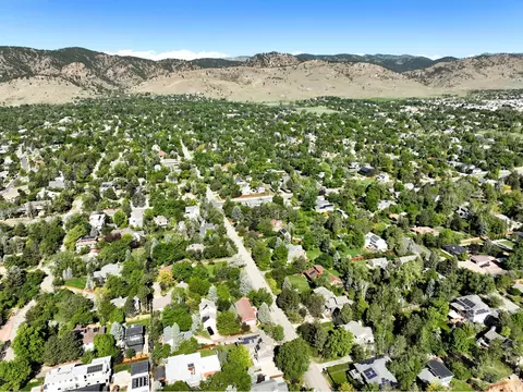 View/Area - 2040 Oak Ave, Boulder, CO 80304 photo 5 of 7