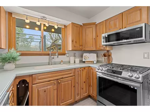 Kitchen - 4156 Culebra Ct, Boulder, CO 80301 photo 1 of 2