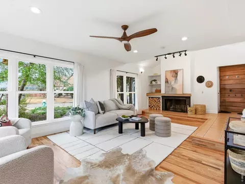 Living - 4437 Driftwood Pl, Boulder, CO 80301 photo 2 of 4