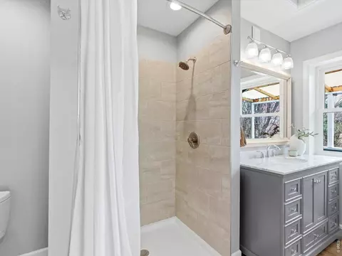 Bath - 4437 Driftwood Pl, Boulder, CO 80301 photo 3 of 4