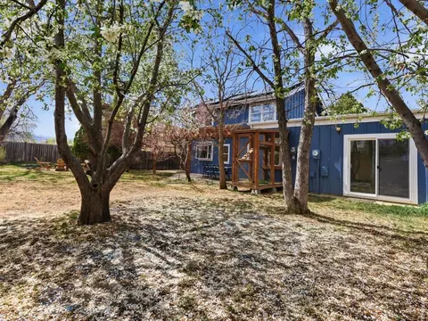 Exterior - 4437 Driftwood Pl, Boulder, CO 80301 photo 10 of 12