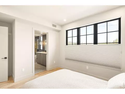 Bedroom - 2116 Pearl St #C, Boulder, CO 80302 photo 2 of 4