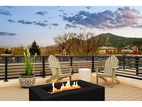 Exterior - 2116 Pearl St #C, Boulder, CO 80302 photo 9 of 11