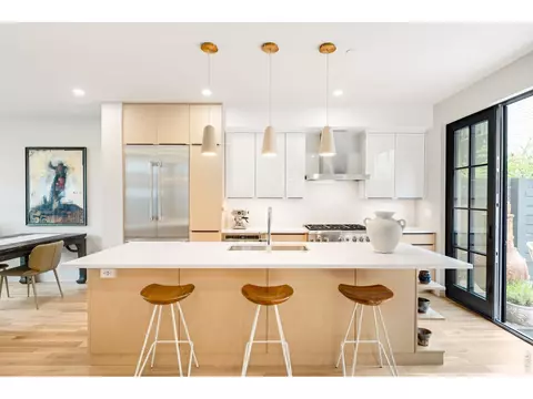 Kitchen - 2116 Pearl St #C, Boulder, CO 80302 photo 1 of 5
