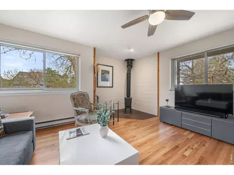 Living - 628 Tantra Dr, Boulder, CO 80305 photo 2 of 3