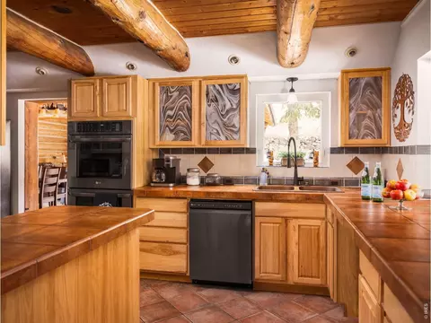 Kitchen - 14142 N Saint Vrain Dr, Lyons, CO 80540 photo 1 of 6