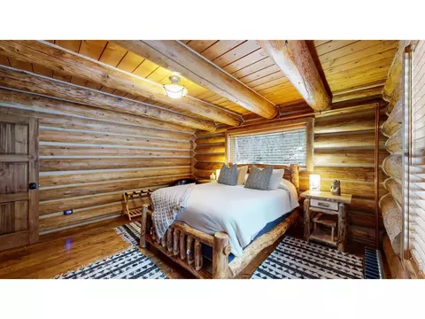 Bedroom - 14142 N Saint Vrain Dr, Lyons, CO 80540 photo 6 of 11