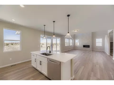 Kitchen - 394 Rustic Barn Ln, Berthoud, CO 80513 photo 3 of 4