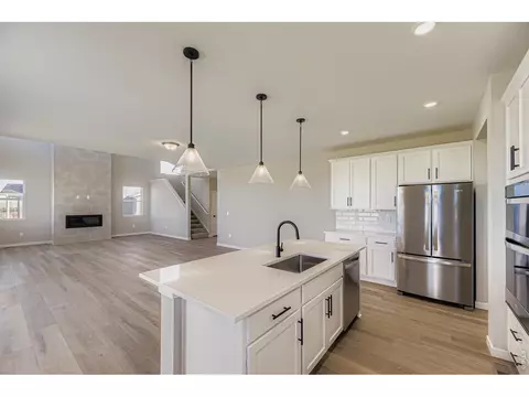 Kitchen - 394 Rustic Barn Ln, Berthoud, CO 80513 photo 4 of 4