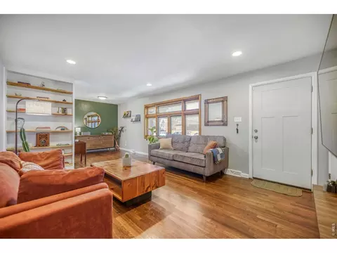 11520 E 2nd Ave, Aurora, CO 80010