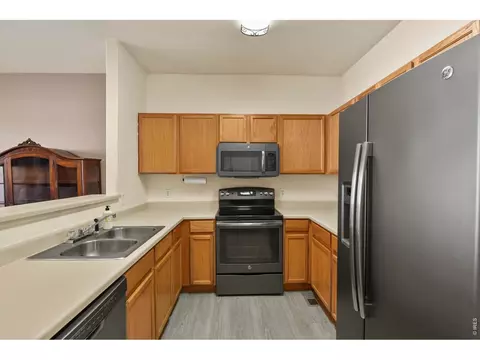 Kitchen - 214 Blue Bonnet Dr, Brighton, CO 80601 photo 2 of 2