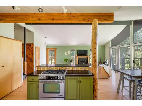 Kitchen - 201 Wild Tiger Rd, Boulder, CO 80302 photo 2 of 4