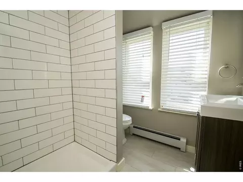 Bath - 1806 17th St, Boulder, CO 80302 photo 2 of 3