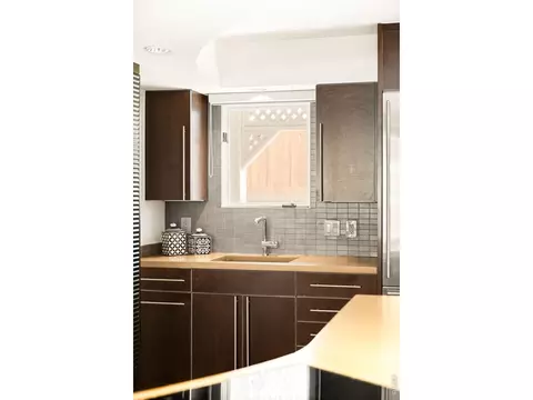 Kitchen - 1039 Maxwell Ave #5, Boulder, CO 80304 photo 5 of 5