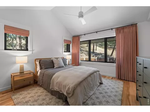 Bedroom - 14 Pine Brook Rd, Boulder, CO 80304 photo 4 of 5