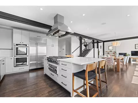 Kitchen - 14 Pine Brook Rd, Boulder, CO 80304 photo 4 of 7