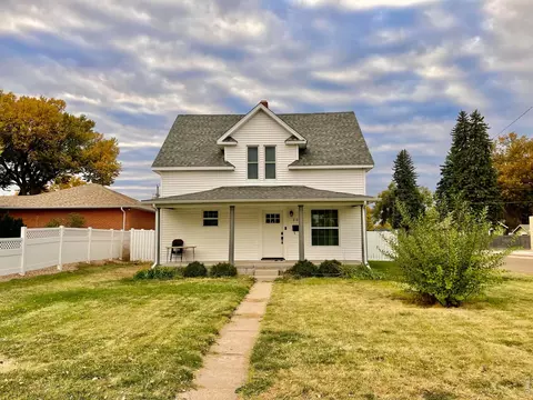 304 S High School Ave, Holyoke, CO 80734