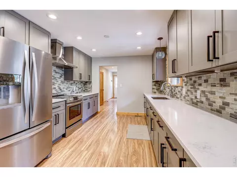 Kitchen - 166 Cherokee Rd, Lyons, CO 80540 photo 3 of 3