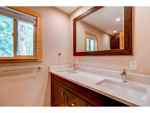 Bath - 166 Cherokee Rd, Lyons, CO 80540 photo 1 of 6