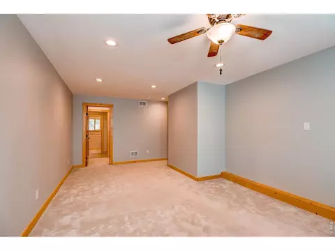 Bedroom - 166 Cherokee Rd, Lyons, CO 80540 photo 2 of 8