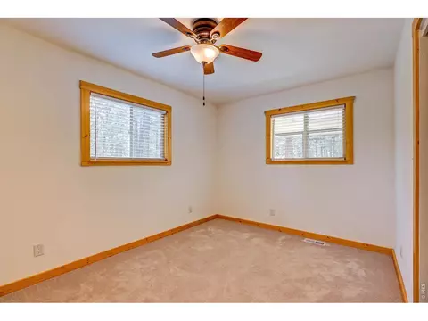 Bedroom - 166 Cherokee Rd, Lyons, CO 80540 photo 6 of 8