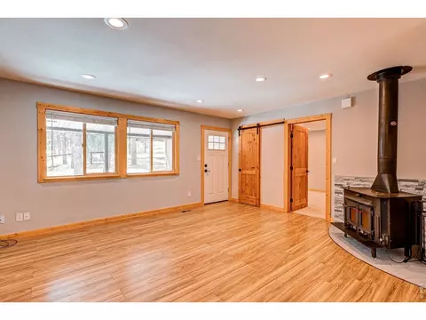 Living - 166 Cherokee Rd, Lyons, CO 80540 photo 2 of 4