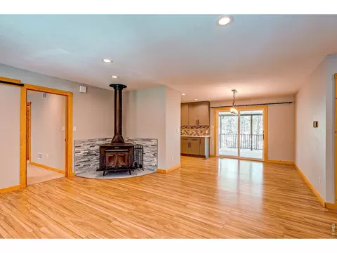 Living - 166 Cherokee Rd, Lyons, CO 80540 photo 3 of 4