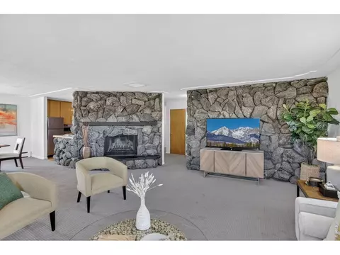 Living - 4056 63rd St, Boulder, CO 80301 photo 2 of 7