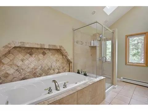 Bath - 6010 Flagstaff Rd, Boulder, CO 80302 photo 4 of 4