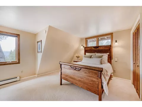 Bedroom - 6010 Flagstaff Rd, Boulder, CO 80302 photo 1 of 3