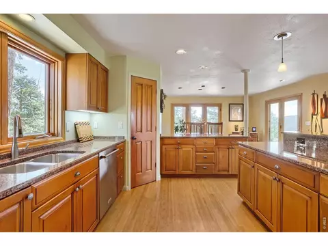 Kitchen - 6010 Flagstaff Rd, Boulder, CO 80302 photo 1 of 3