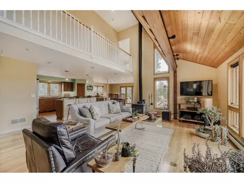Living - 6010 Flagstaff Rd, Boulder, CO 80302 photo 2 of 3