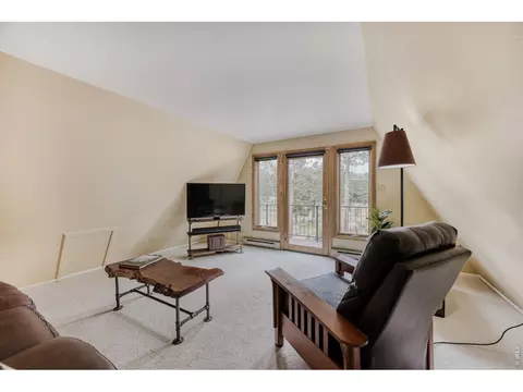 Living - 6010 Flagstaff Rd, Boulder, CO 80302 photo 3 of 3