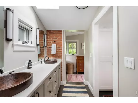 Bath - 615 Spruce St, Boulder, CO 80302 photo 2 of 8
