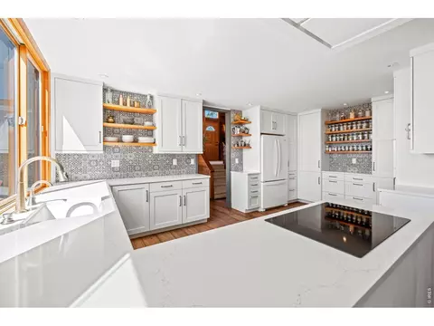 Kitchen - 311 Sky Trail Rd, Boulder, CO 80302 photo 4 of 6