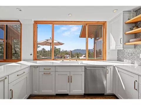 Kitchen - 311 Sky Trail Rd, Boulder, CO 80302 photo 2 of 6
