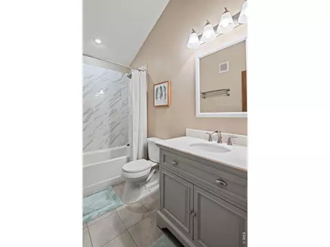 Bath - 311 Sky Trail Rd, Boulder, CO 80302 photo 2 of 3