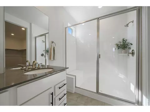 Bath - 15652 W Girard Ave, Morrison, CO 80465 photo 2 of 6