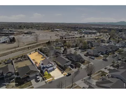 View/Area - 1027 Canal Dr, Windsor, CO 80550 photo 4 of 5